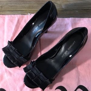 ANTONIO MELANI ruffle peep toe heel